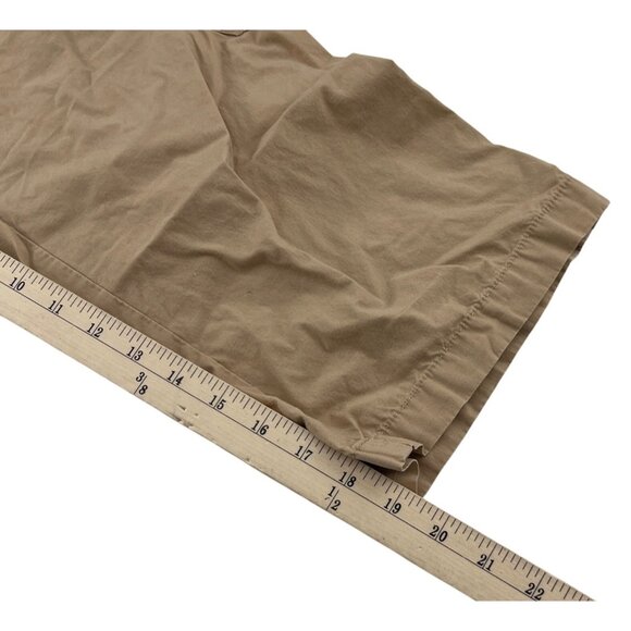 Chaps Women's Capri Pants size 8 Khaki Straight Lightweight - Picture 4 of 5
